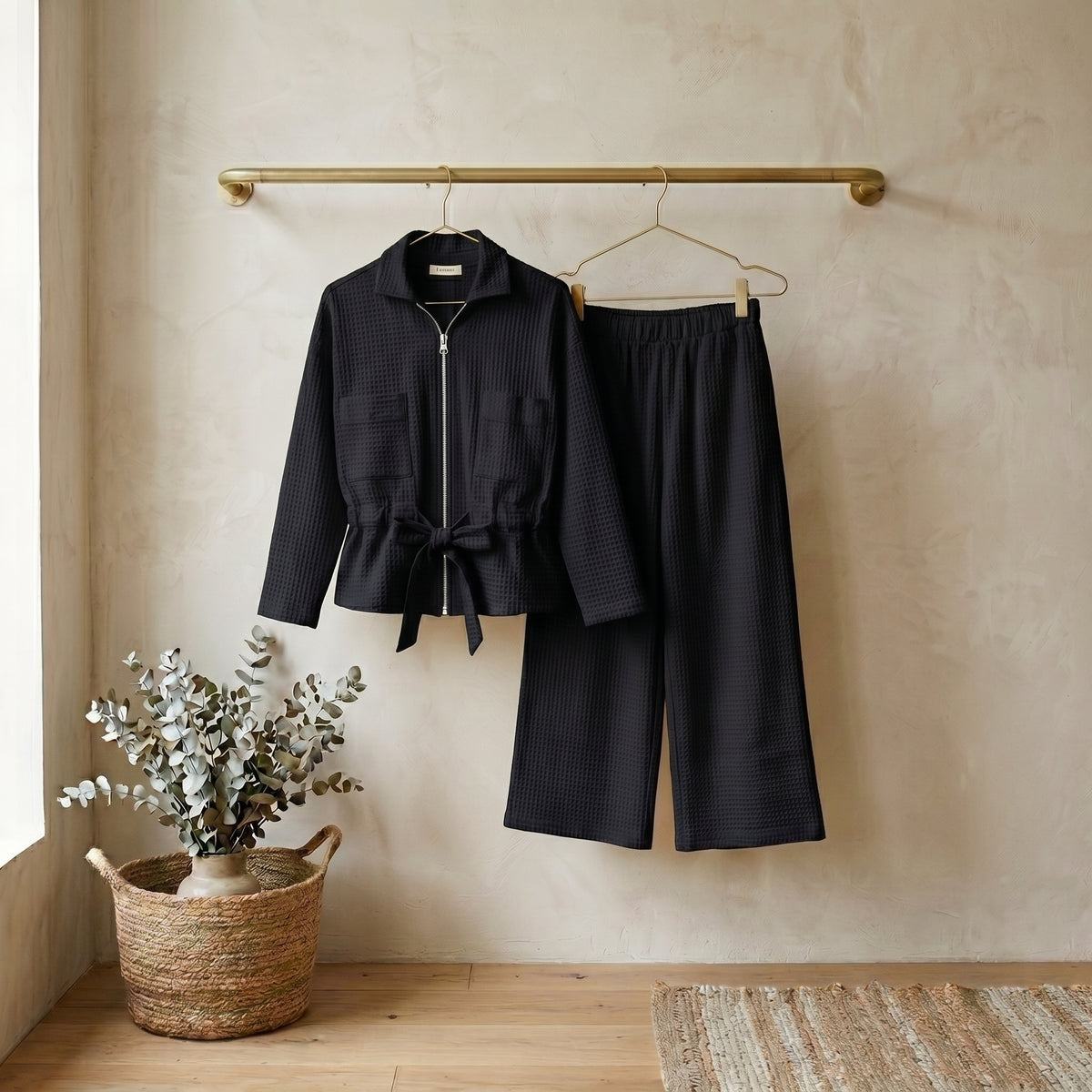 Black set
